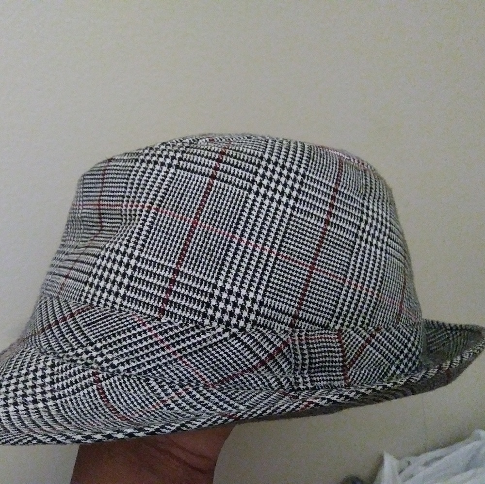 Women's fedora